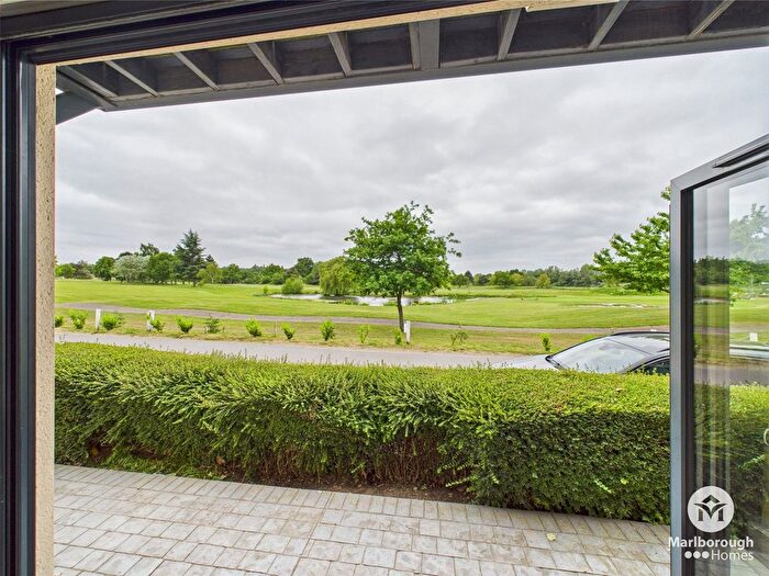 1 Bedroom Flat To Rent In Woolston Manor Aprtments, Abridge Road, Chigwell, Essex, IG7