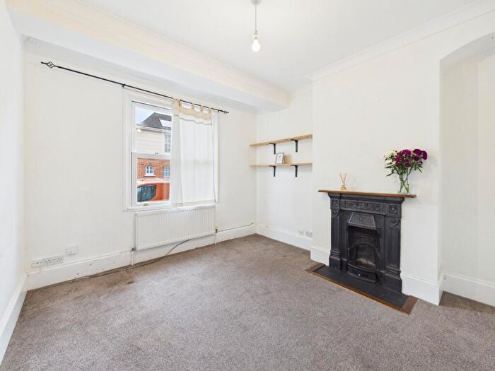 2 Bedroom Terraced House For Sale In Baldwyns Road, Bexley, Kent, DA5