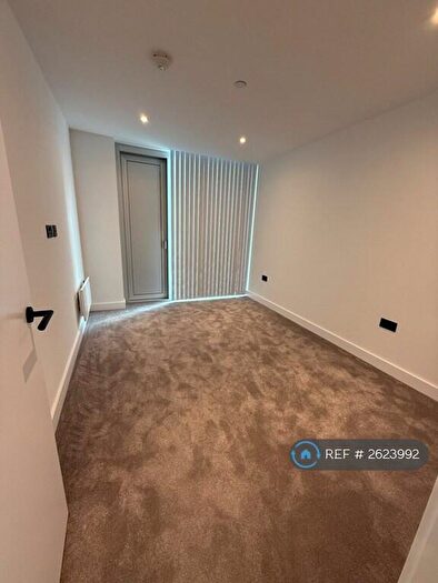 2 Bedroom Flat To Rent In Bankside Boulevard, Manchester City Centre, M3