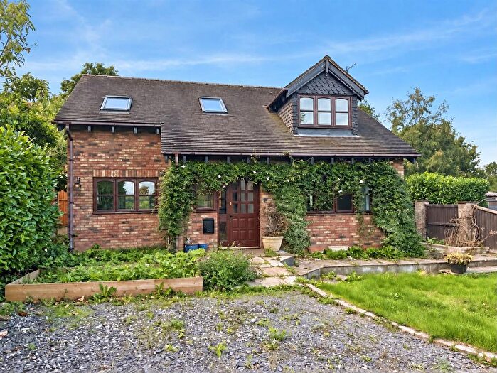 3 Bedroom Detached House For Sale In Lake Road, Rudyard, Staffordshire, ST13