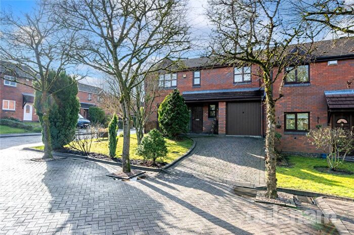 3 Bedroom End Of Terrace House For Sale In Foxholes Lane, Callow Hill, Redditch, Worcestershire, B97