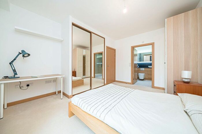 2 Bedroom Flat For Sale In Christchurch Way, Greenwich, SE10