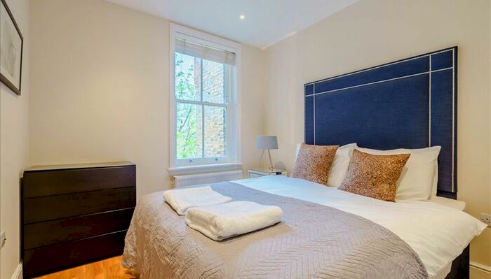 1 Bedroom Flat To Rent In King Street, Ravenscourt Park, London, W6