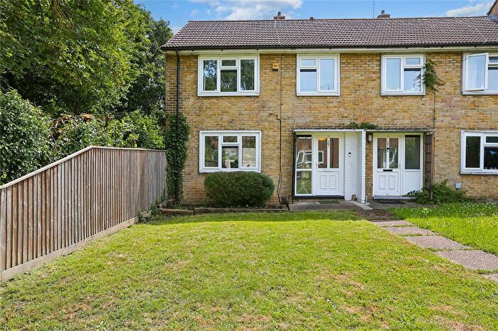 3 Bedroom End Of Terrace House For Sale In Deepdene, Basildon, Essex, SS16