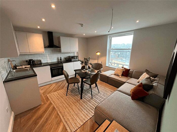 3 Bedroom Apartment To Rent In Sydenham Road, Cotham, Bristol, Bristol, City Of, BS6