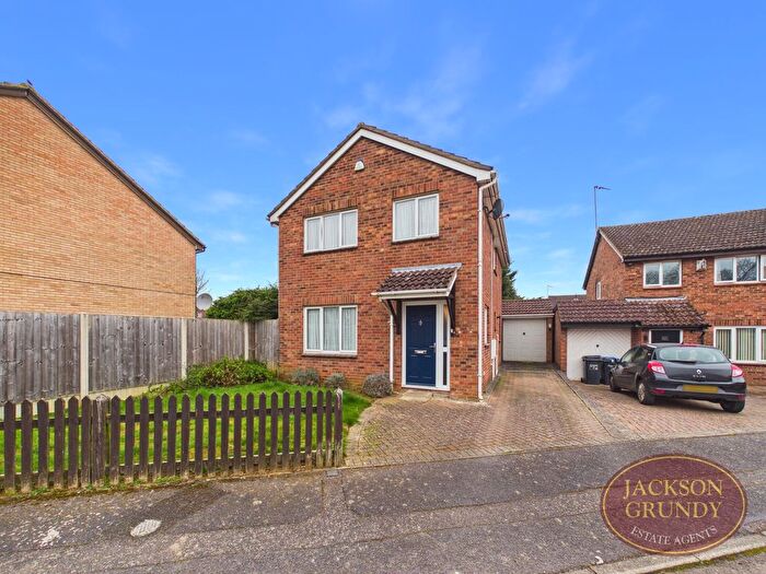 3 Bedroom Detached House For Sale In Downwood Close, Cherry Lodge, NN3