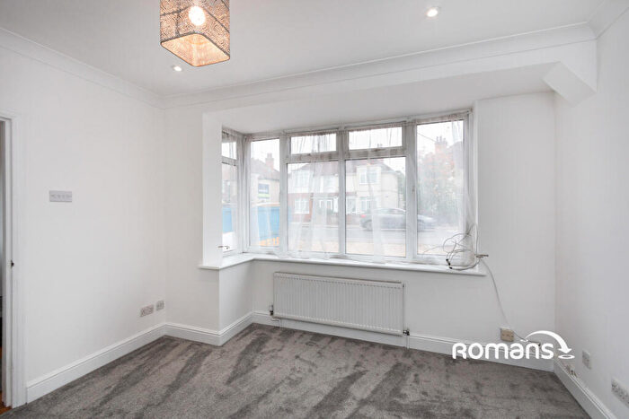 3 Bedroom Semi-Detached House To Rent In North Lane, Aldershot, Hampshire, GU12