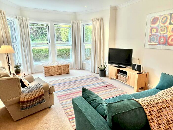 1 Bedroom Flat For Sale In Bar Road, Falmouth, TR11