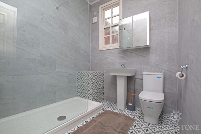 2 Bedroom Apartment To Rent In The Oaks, London Rd, LE2