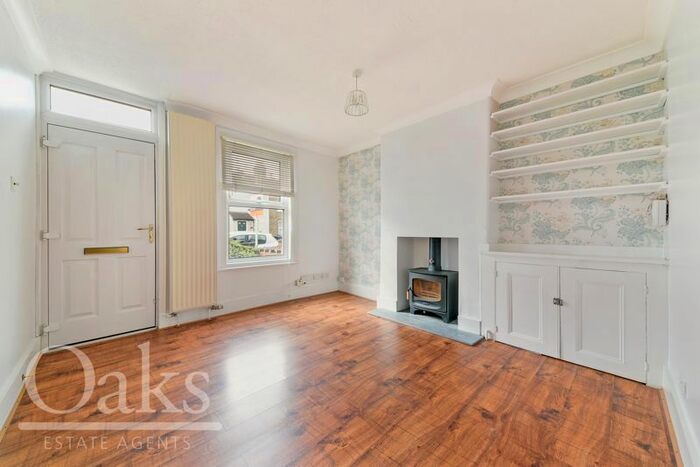 2 Bedroom End Of Terrace House To Rent In Upland Road, South Croydon, CR2