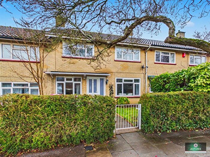 3 Bedroom Terraced House For Sale In Broomdashers Road, Three Bridges, RH10