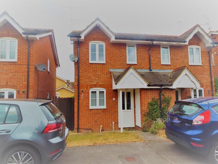 2 Bedroom Semi-Detached House To Rent In The Gardens, Tongham, GU10