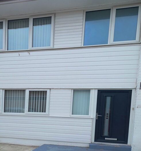 3 Bedroom Terraced House To Rent In Great Newton Street, Liverpool, Merseyside., L3