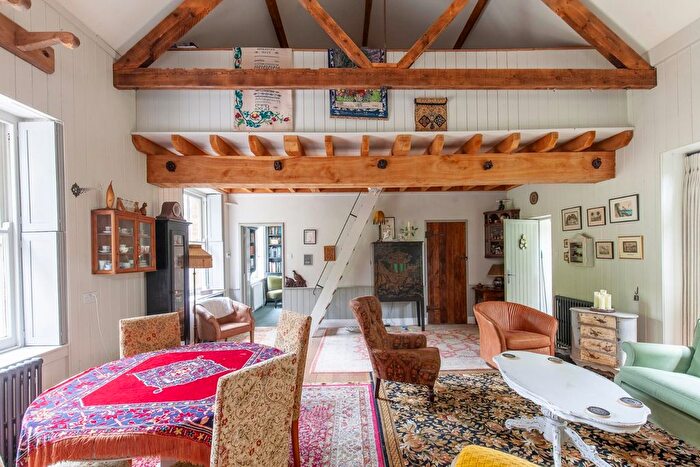 3 Bedroom Barn Conversion For Sale In Salisbury Road, Shaftesbury, SP7