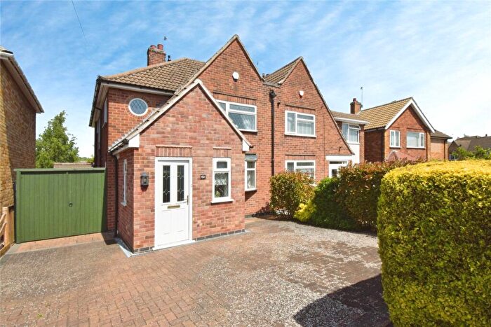 3 Bedroom Semi-Detached House For Sale In Grangeway Road, Wigston, Leicestershire, LE18