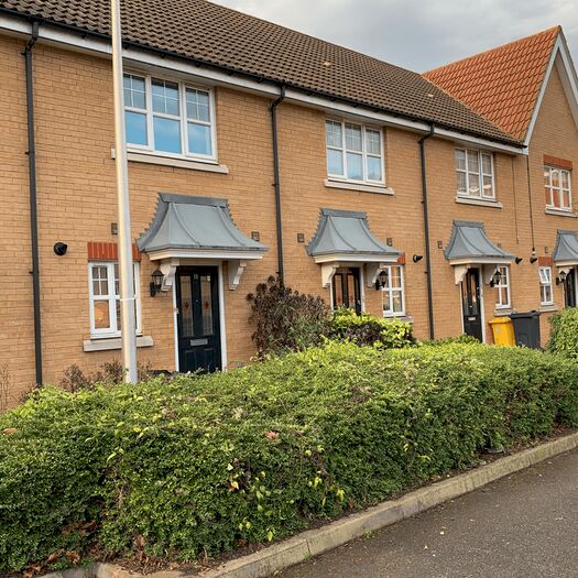 2 Bedroom Terraced House To Rent In Piper Way, Ilford IG1