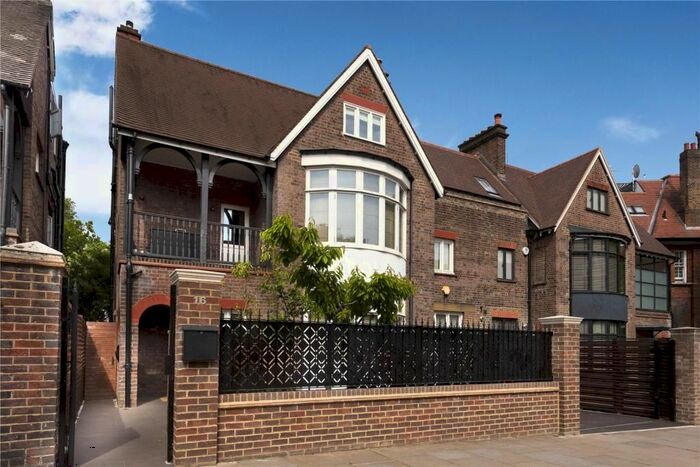 5 Bedroom Semi-Detached House To Rent In Rosslyn Hill, London, NW3
