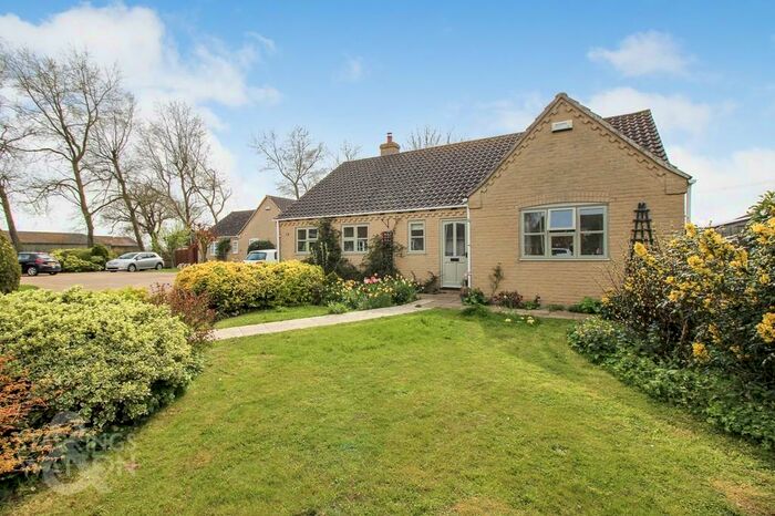 3 Bedroom Detached Bungalow For Sale In The Poplars, Spexhall, Halesworth, IP19