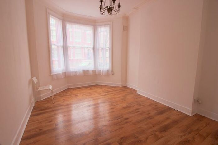 4 Bedroom Terraced House To Rent In Solway Road, Wood Green, N22