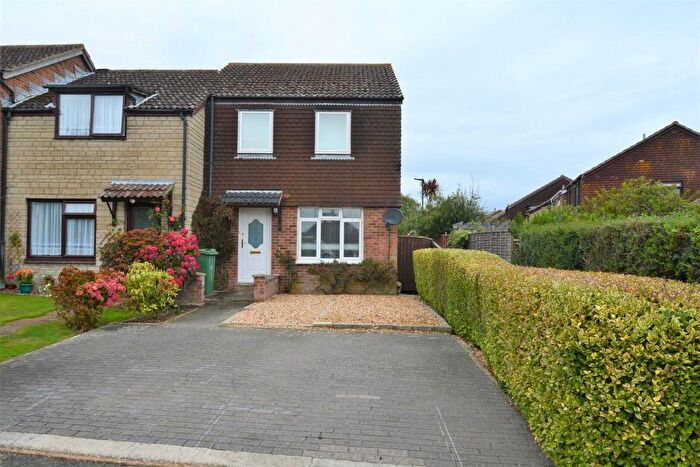 3 Bedroom Property To Rent In Fleet Way, Shalfleet, Newport, PO30