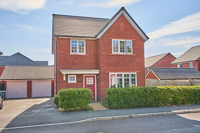 4 Bedroom Detached House For Sale In Oak Green Road, Lowton, WA3