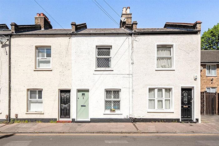 2 Bedroom Terraced House For Sale In Melbourne Road, Wallington, SM6