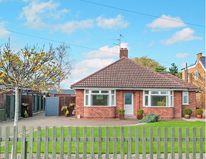 3 Bedroom Detached House For Sale In Woodcroft Road, Marholm, Peterborough, PE6