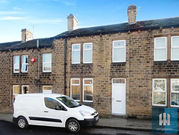 3 Bedroom Terraced House To Rent In Westgate, Almondbury, Huddersfield, HD5