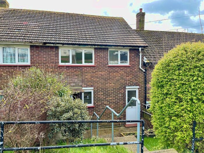 2 Bedroom Terraced House To Rent In St. Georges Crescent, Dover, CT17