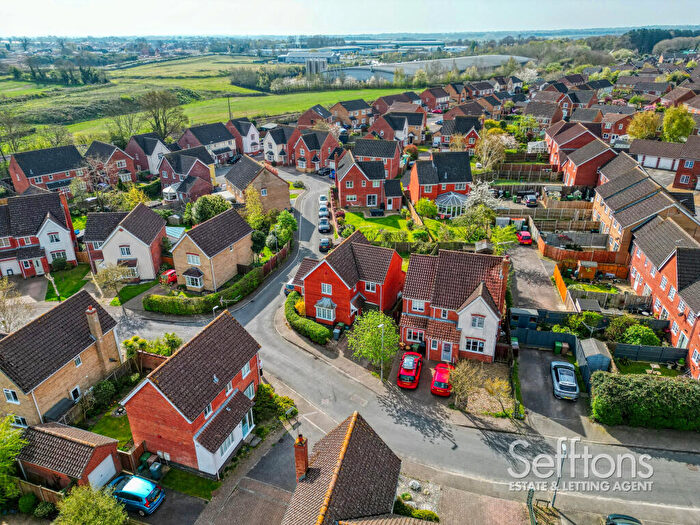 Detached House For Sale In Pym Close, Norwich, Norfolk, NR7