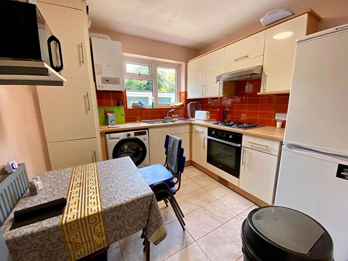 2 Bedroom Apartment To Rent In Harcourt, Derby Road, Bournemouth, BH1