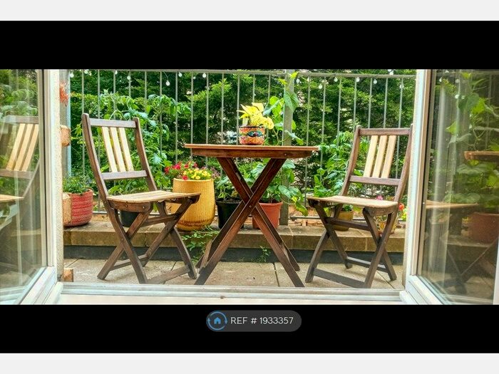 2 Bedroom Flat To Rent In Valleyfield Street, Edinburgh, EH3