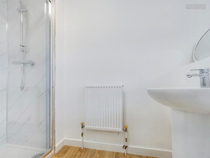 3 Bedroom End Of Terrace House For Sale In Rothwell Way, Peterborough, PE2