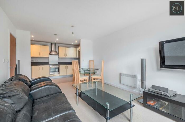 2 Bedroom Apartment To Rent In Memorial Heights, Monarch Way, Newbury Park, Ilford, IG2