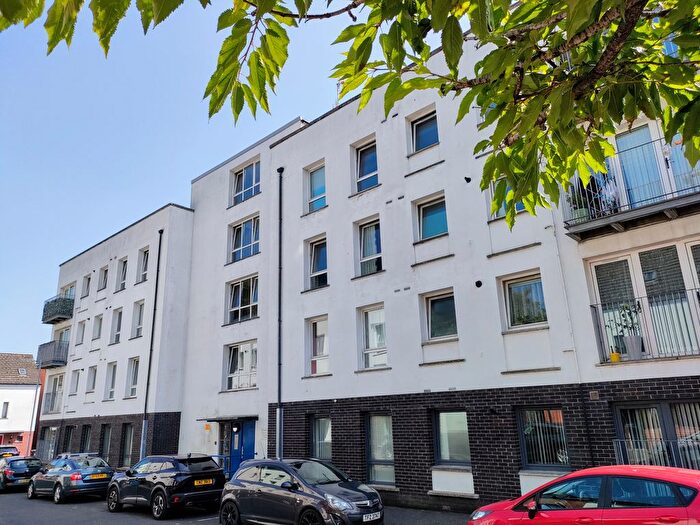 2 Bedroom Flat For Sale In Ross Mill Avenue, Belfast, BT13