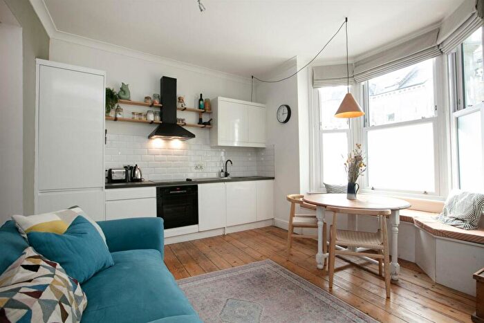2 Bedroom Flat For Sale In Shenley Road, Camberwell, SE5