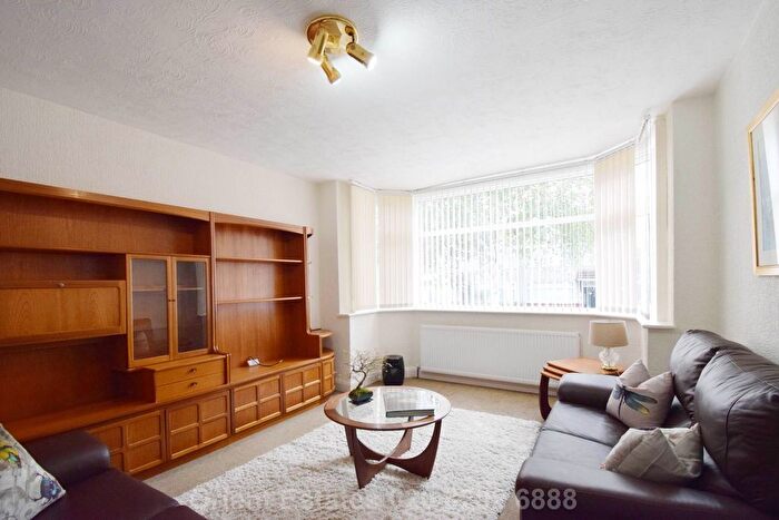 3 Bedroom Semi-Detached House To Rent In Lyton Avenue, Colindale, NW9