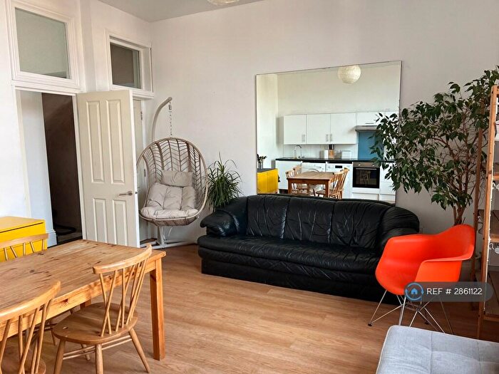 5 Bedroom Flat To Rent In Glenthorne Road, Kingston Upon Thames, KT1