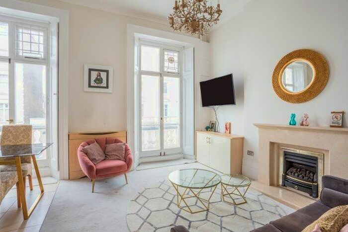 1 Bedroom Flat To Rent In St. Georges Drive, London, SW1V