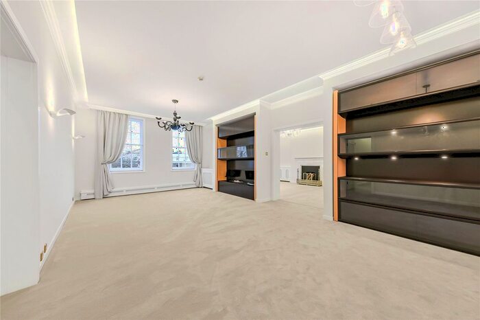 4 Bedroom Flat To Rent In Warwick Gardens, London, W14