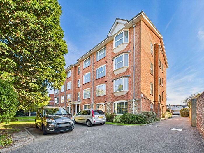 2 Bedroom Flat For Sale In Corville Court, , Shelley Road, Worthing, BN11