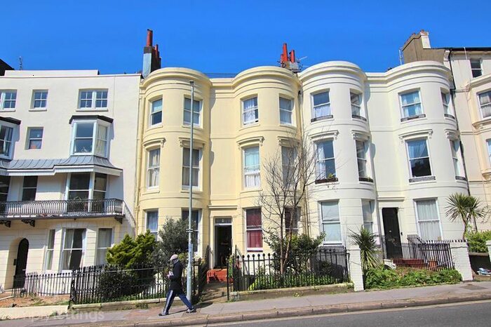 Studio To Rent In Lower Rock Gardens, Brighton, BN2