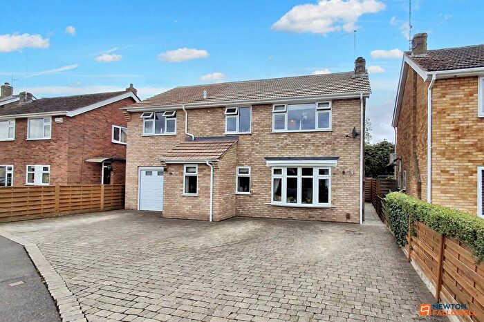 4 Bedroom Detached House For Sale In Canterbury Road, Werrington Village, Peterborough, PE4