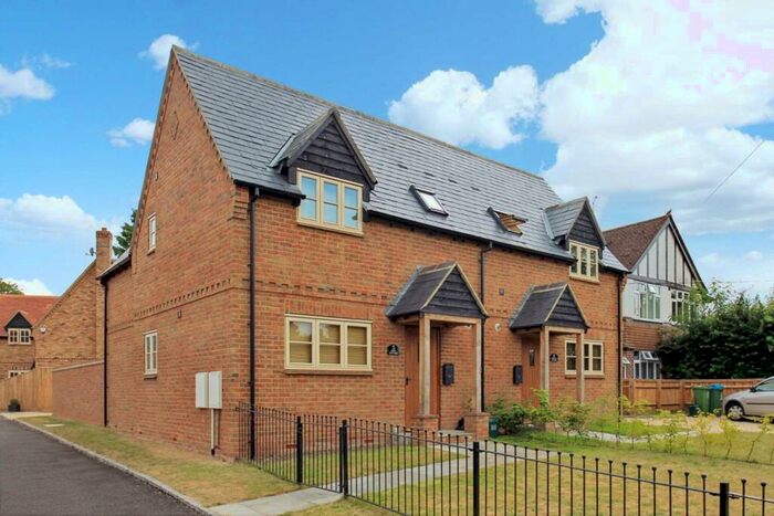 3 Bedroom Semi-Detached House To Rent In London Road, Aston Clinton, HP22