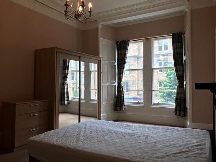 3 Bedroom Flat To Rent In Marchmont Road, Edinburgh, EH9