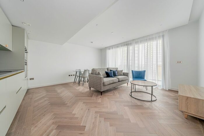 2 Bedroom Flat To Rent In Segrave Walk, London, W2