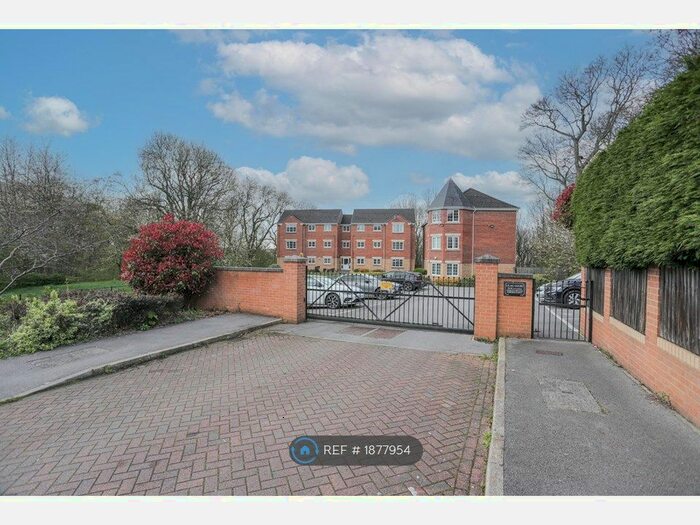 2 Bedroom Flat To Rent In Lilac Court, Leeds, LS14