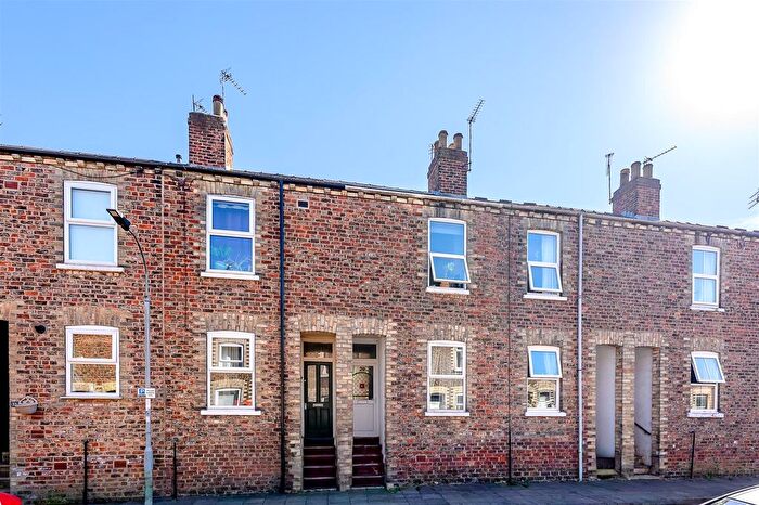2 Bedroom Terraced House For Sale In Lower Ebor Street, Bishopthorpe Road, York, YO23