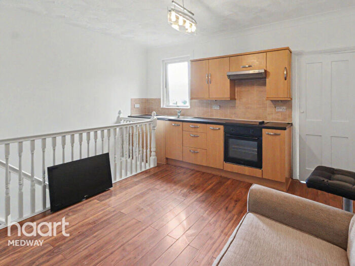 1 Bedroom Apartment To Rent In Bryant Road, Rochester, ME2
