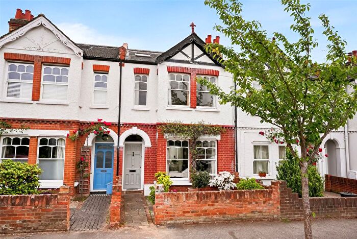 4 Bedroom Terraced House For Sale In Blackmores Grove, Teddington, TW11